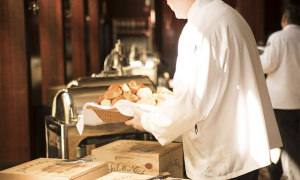 cameriere pane